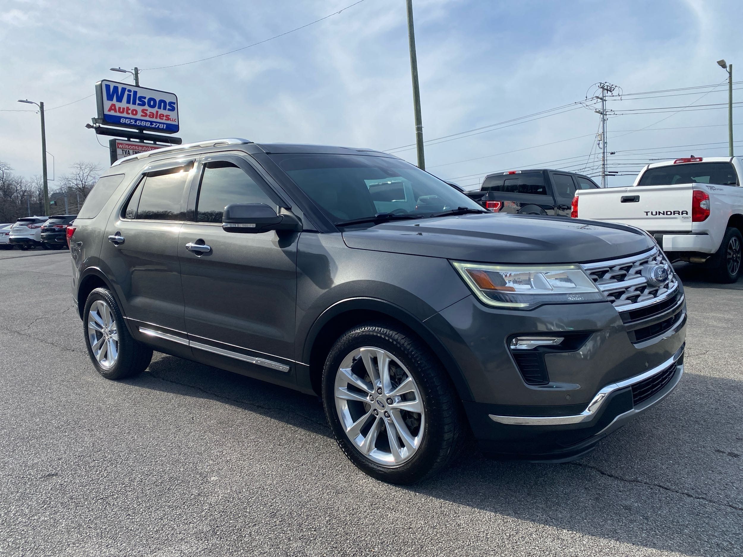 2018 Ford Explorer Limited's photo