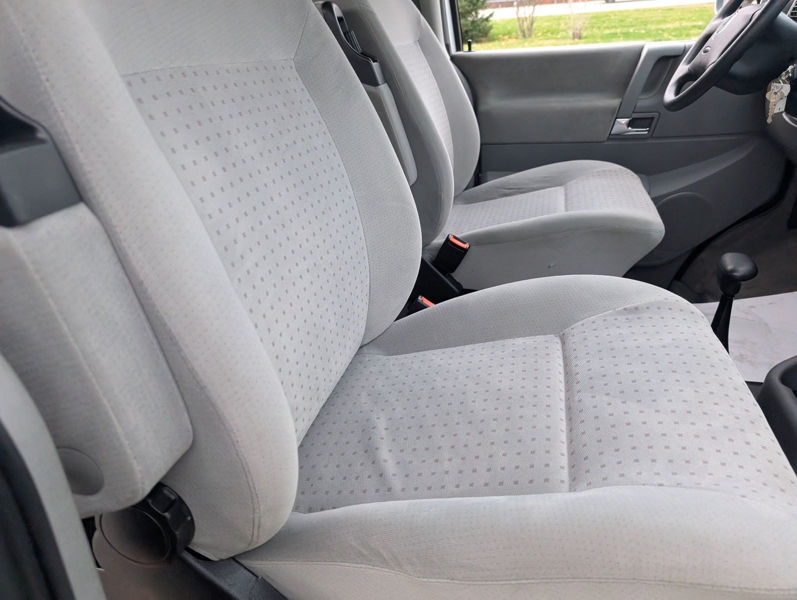 2003 Volkswagen EuroVan 199