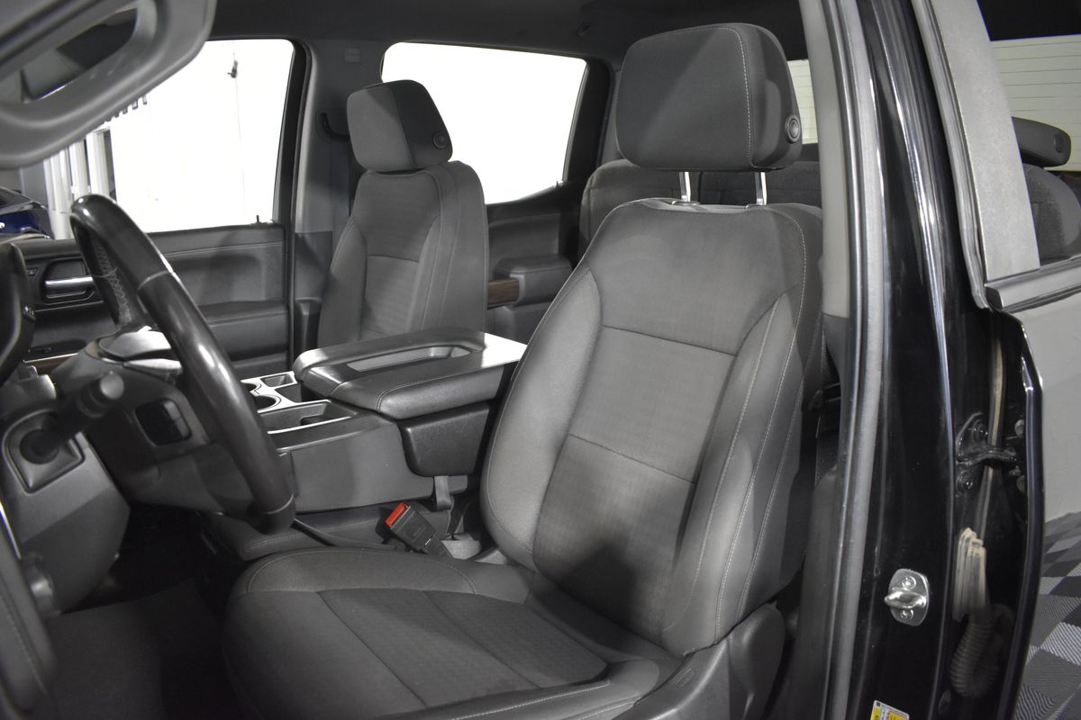 2021 Chevrolet Silverado 1500 4WD Crew Cab Short Bed RST