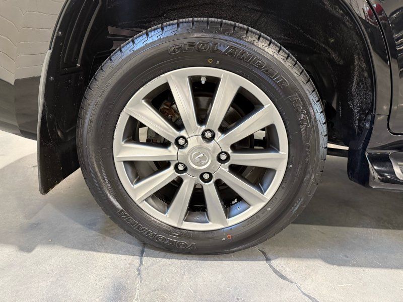 2011 Lexus LX 570 Base, photo 26