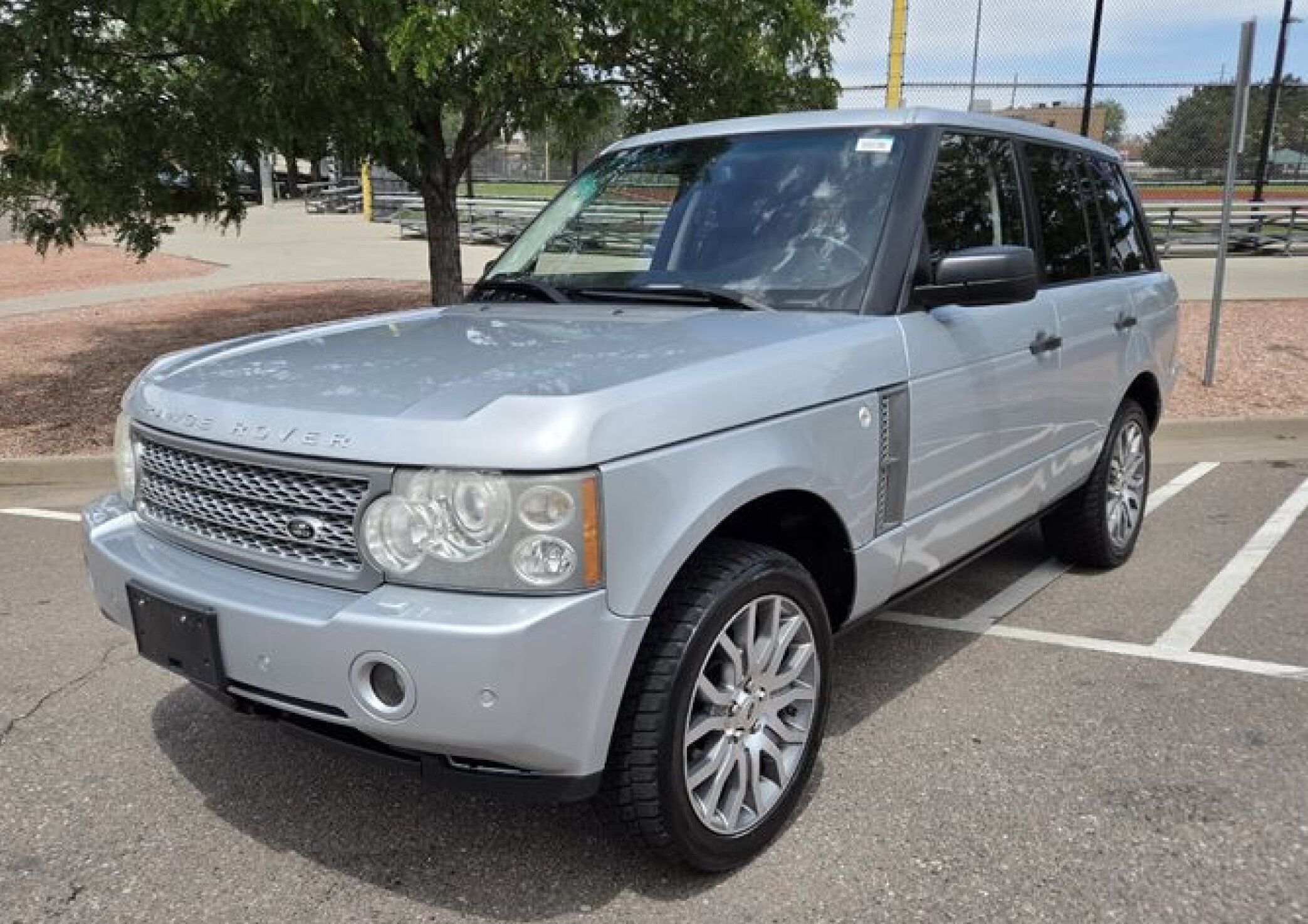 2009 Land Rover Range Rover Supercharged 4WD's photo