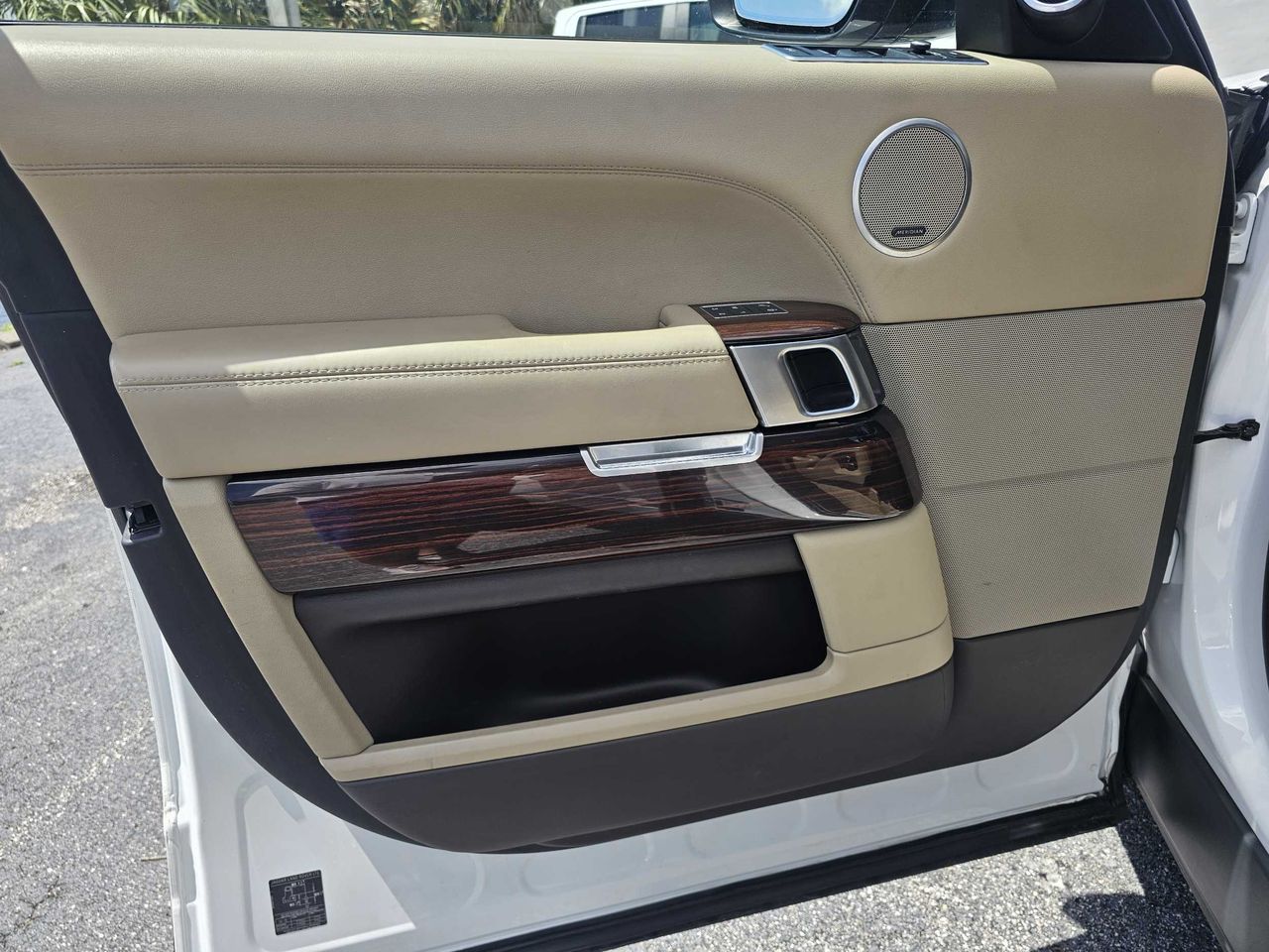 2017 Land Rover Range Rover 3.0L V6 Supercharged HSE | Tropical Auto Sales
