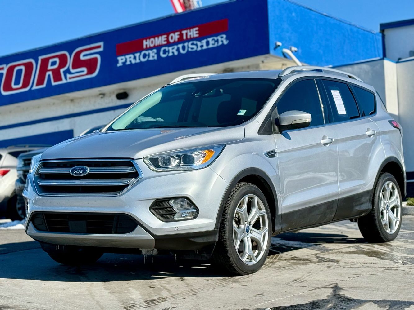 2017 Ford Escape Titanium's photo