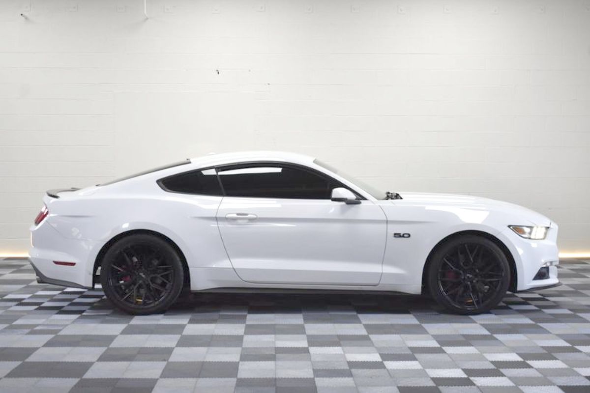 2017 Ford Mustang GT Premium