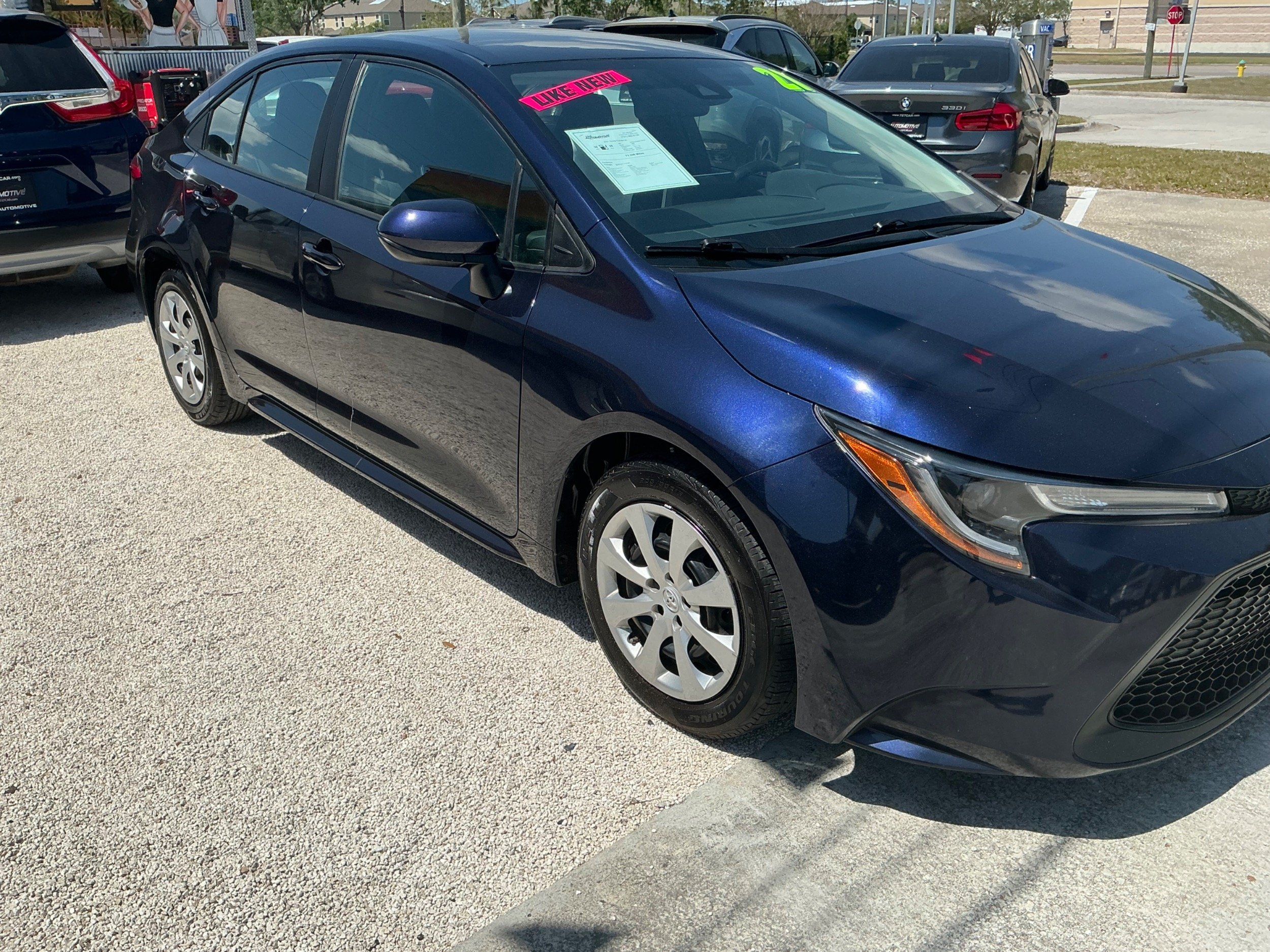 2021 Toyota Corolla LE photo 4