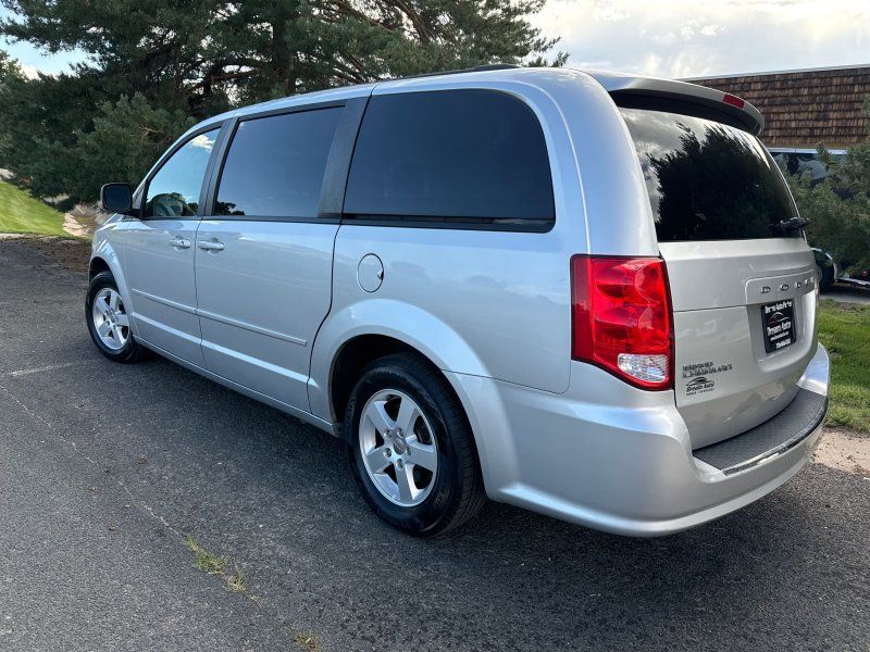 2012 Dodge Grand Caravan SXT photo 5