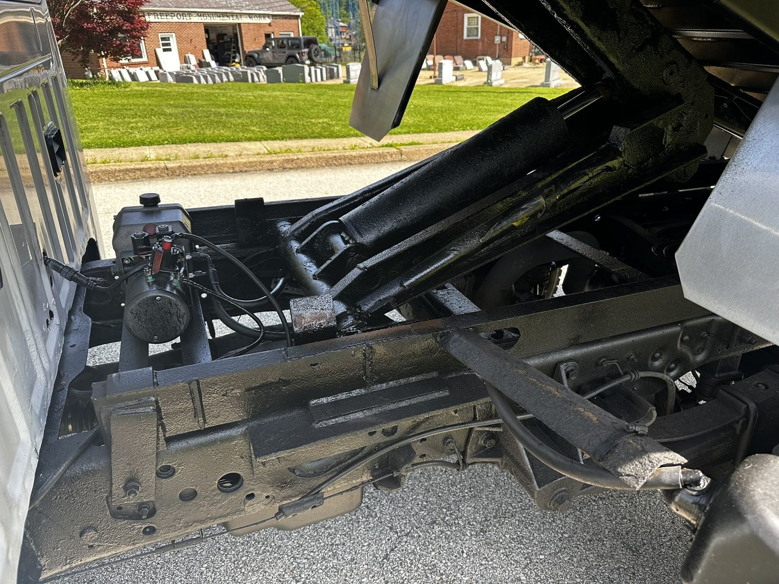 2014 Ford F-550 Chassis 28