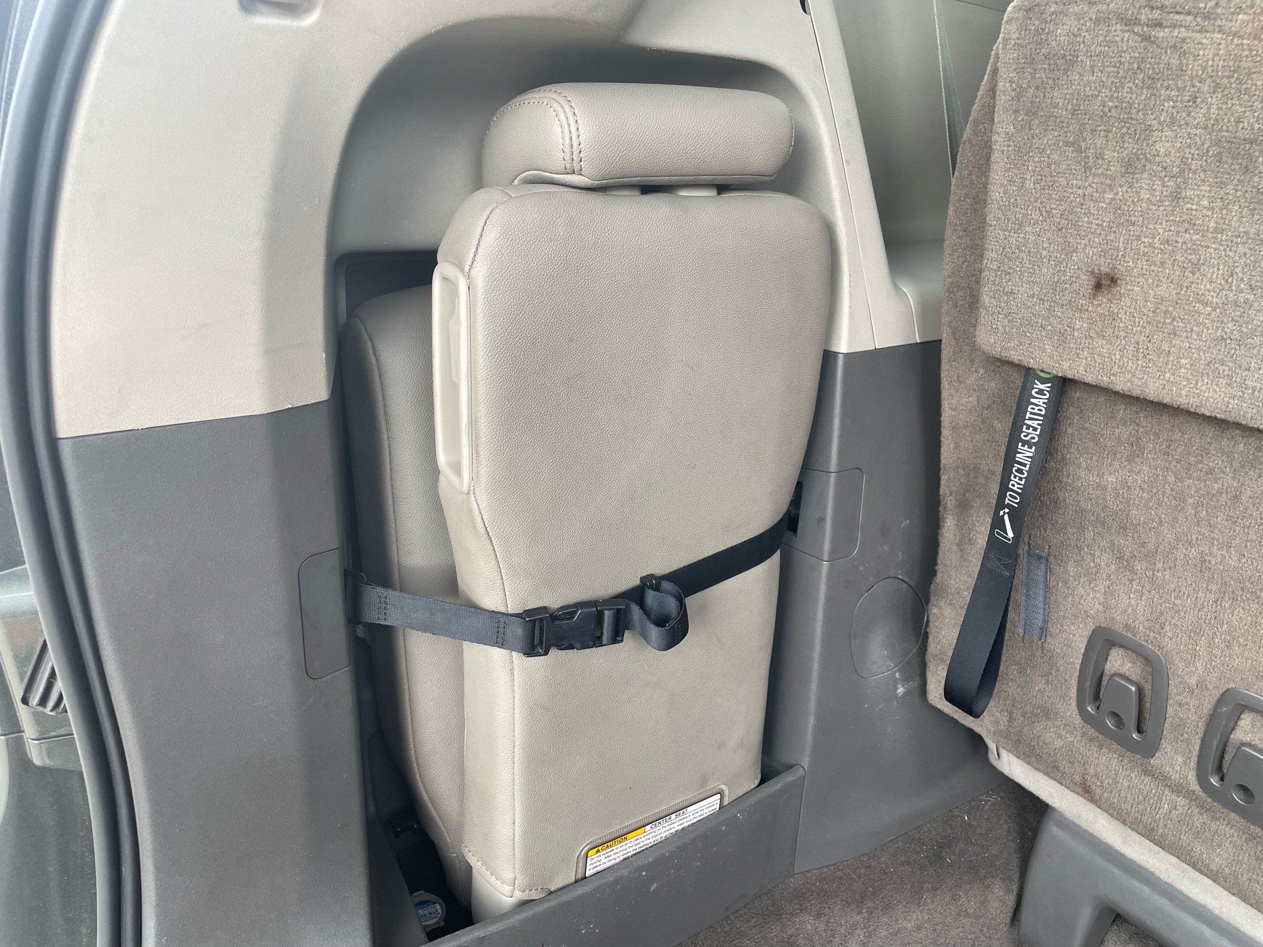 2019 Toyota Sienna XLE Premium photo 31