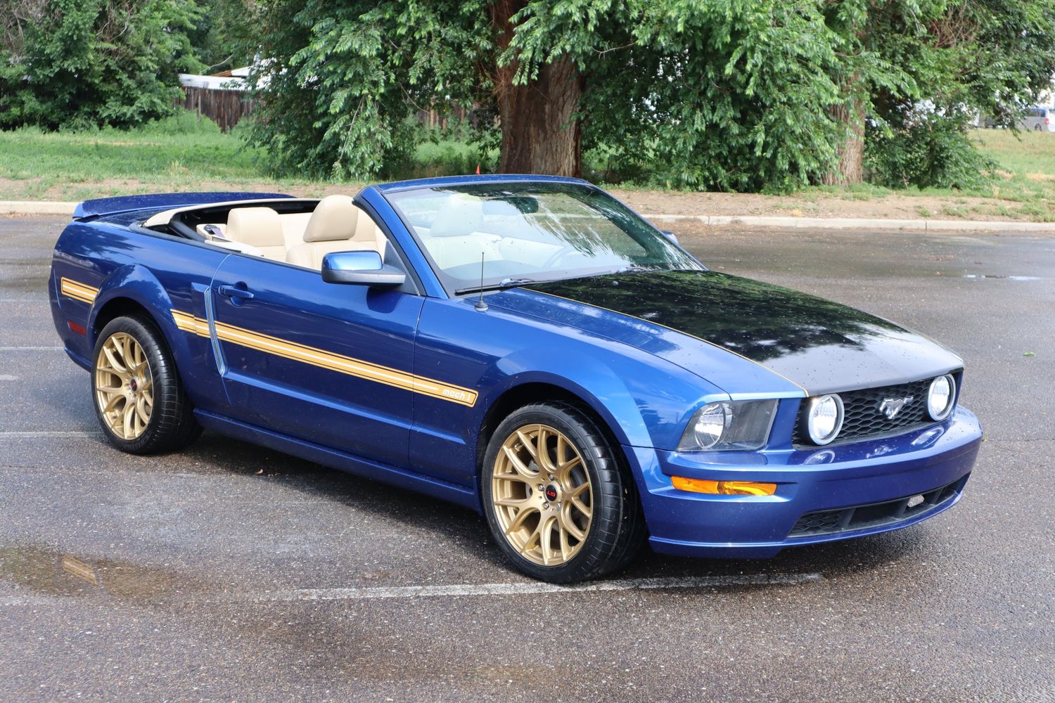 2007 Ford Mustang GT Deluxe Victory Motors of Colorado