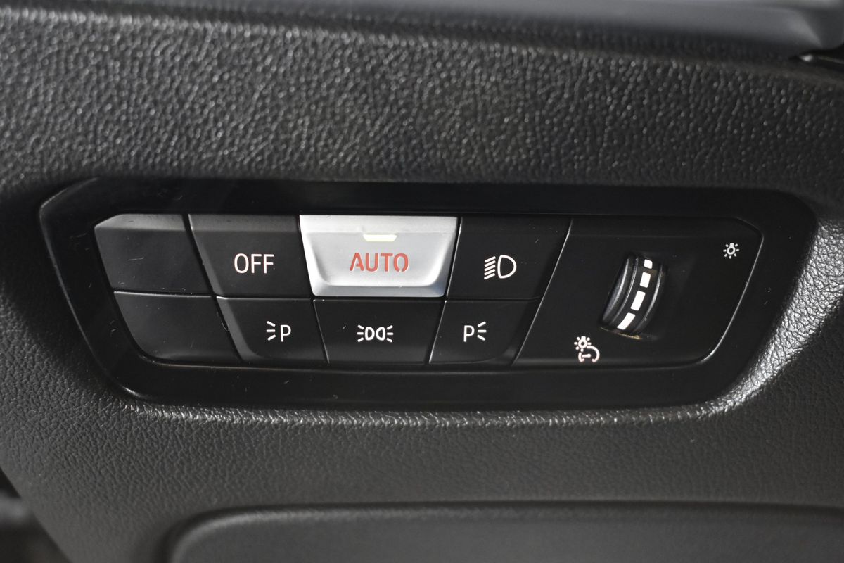 2020 BMW 330i xDrive