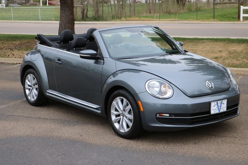 2014 Volkswagen Beetle Photos