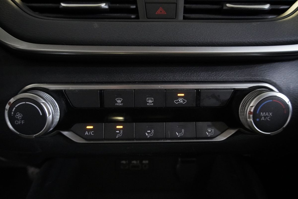 2020 Nissan Altima SR FWD