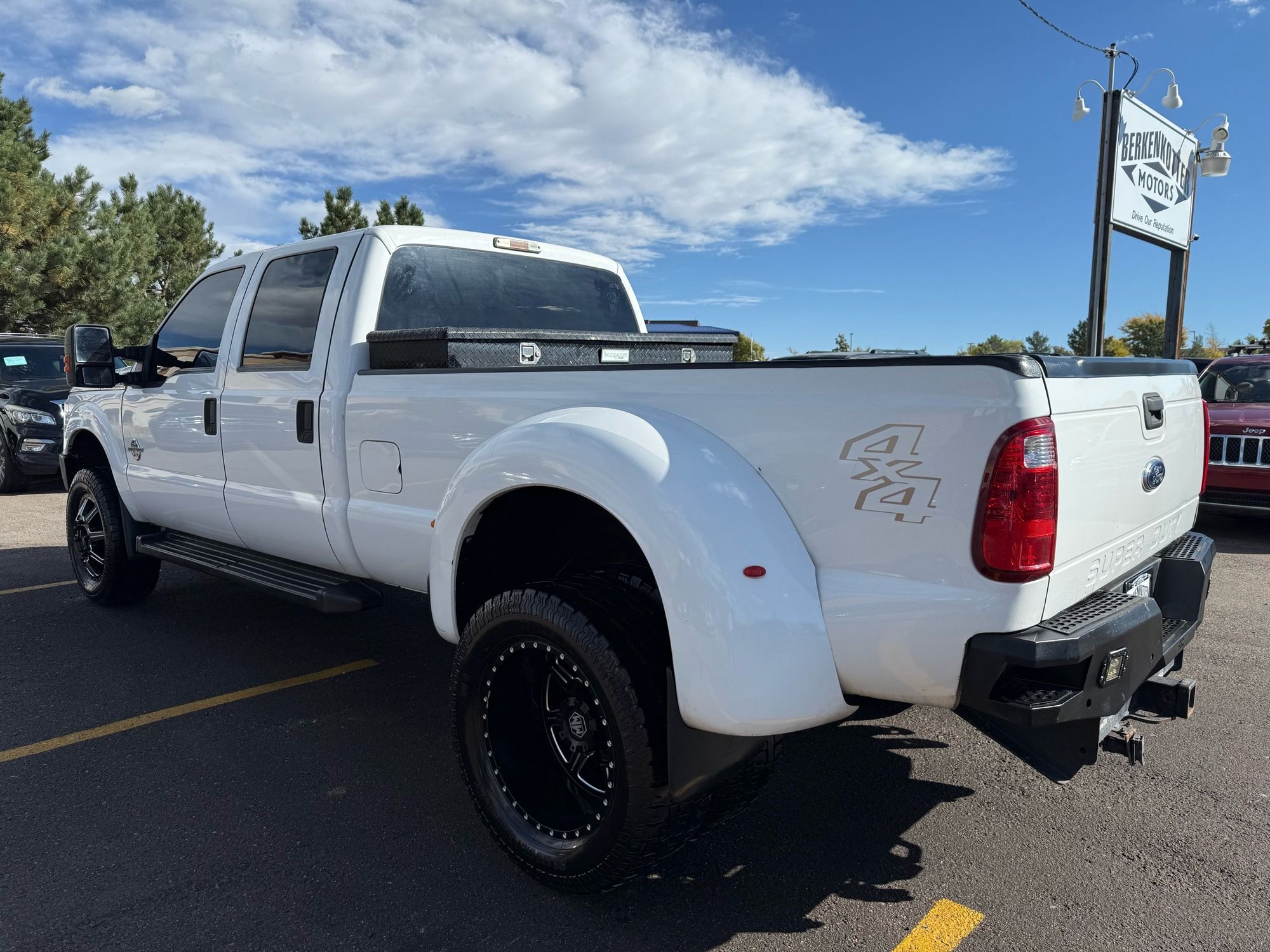 2014 Ford F-350 XLT photo 5