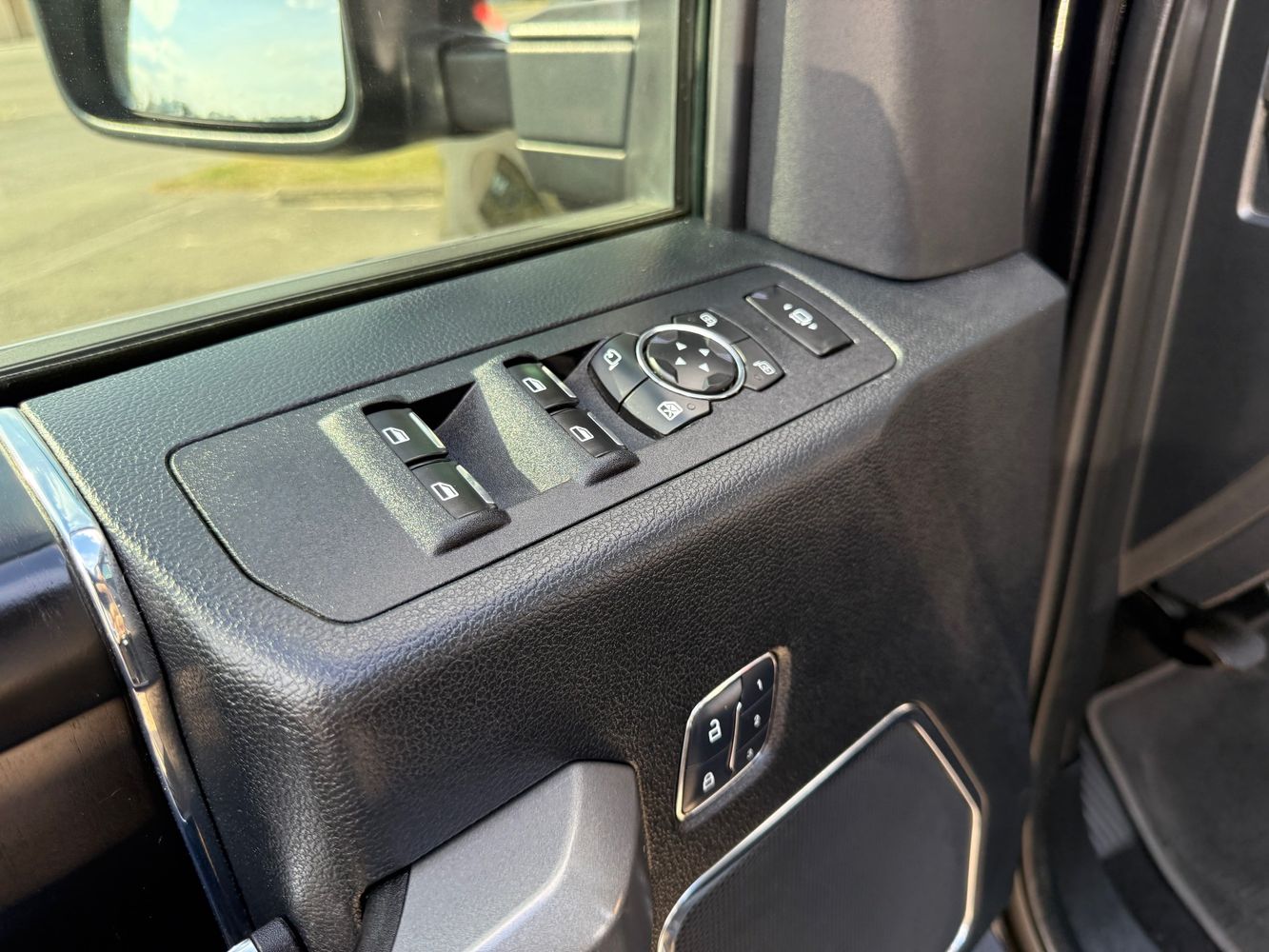 2018 Ford F-350 Platinum photo 21