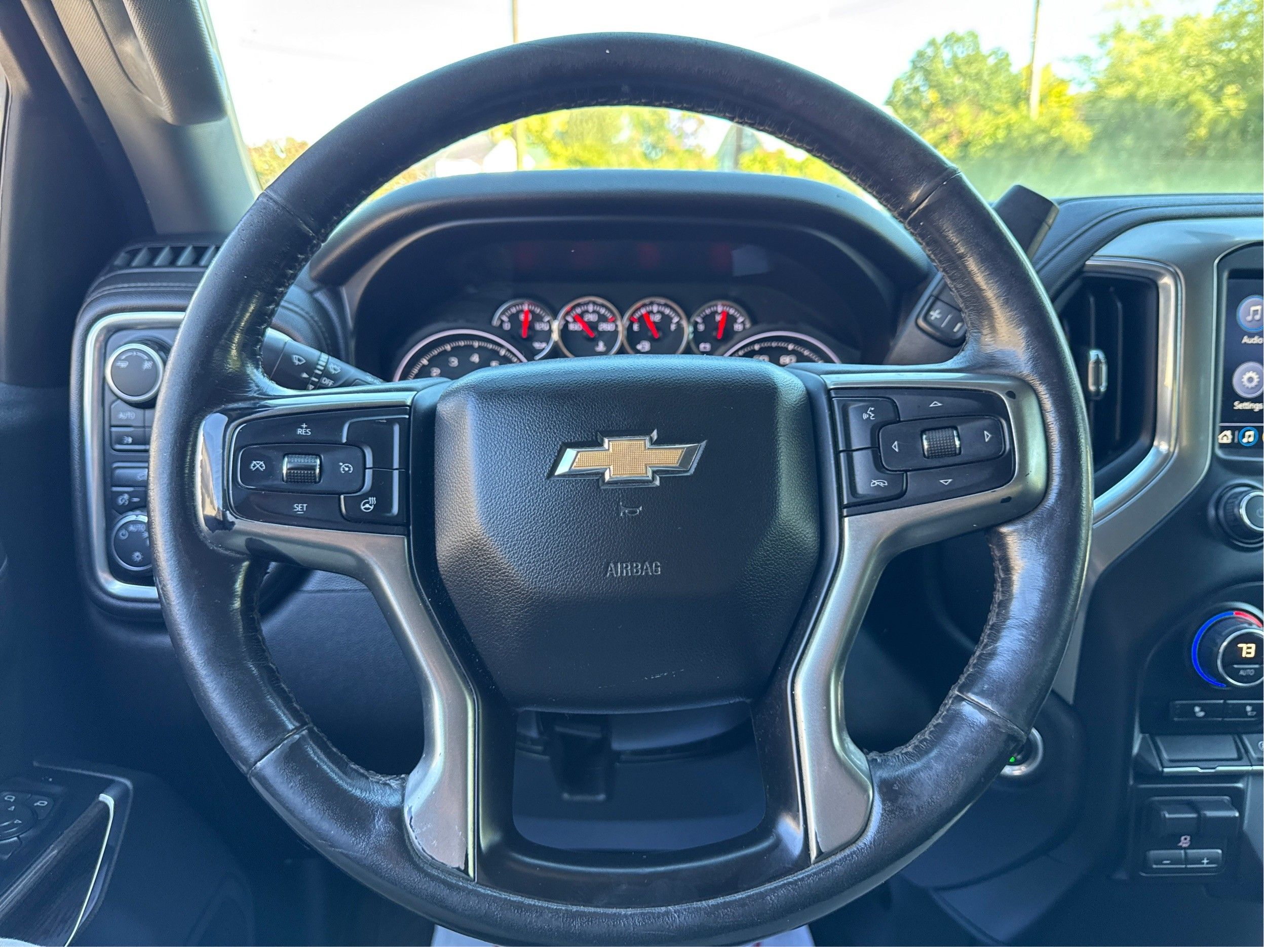 2019 Chevrolet Silverado 1500 LT - Photo 17