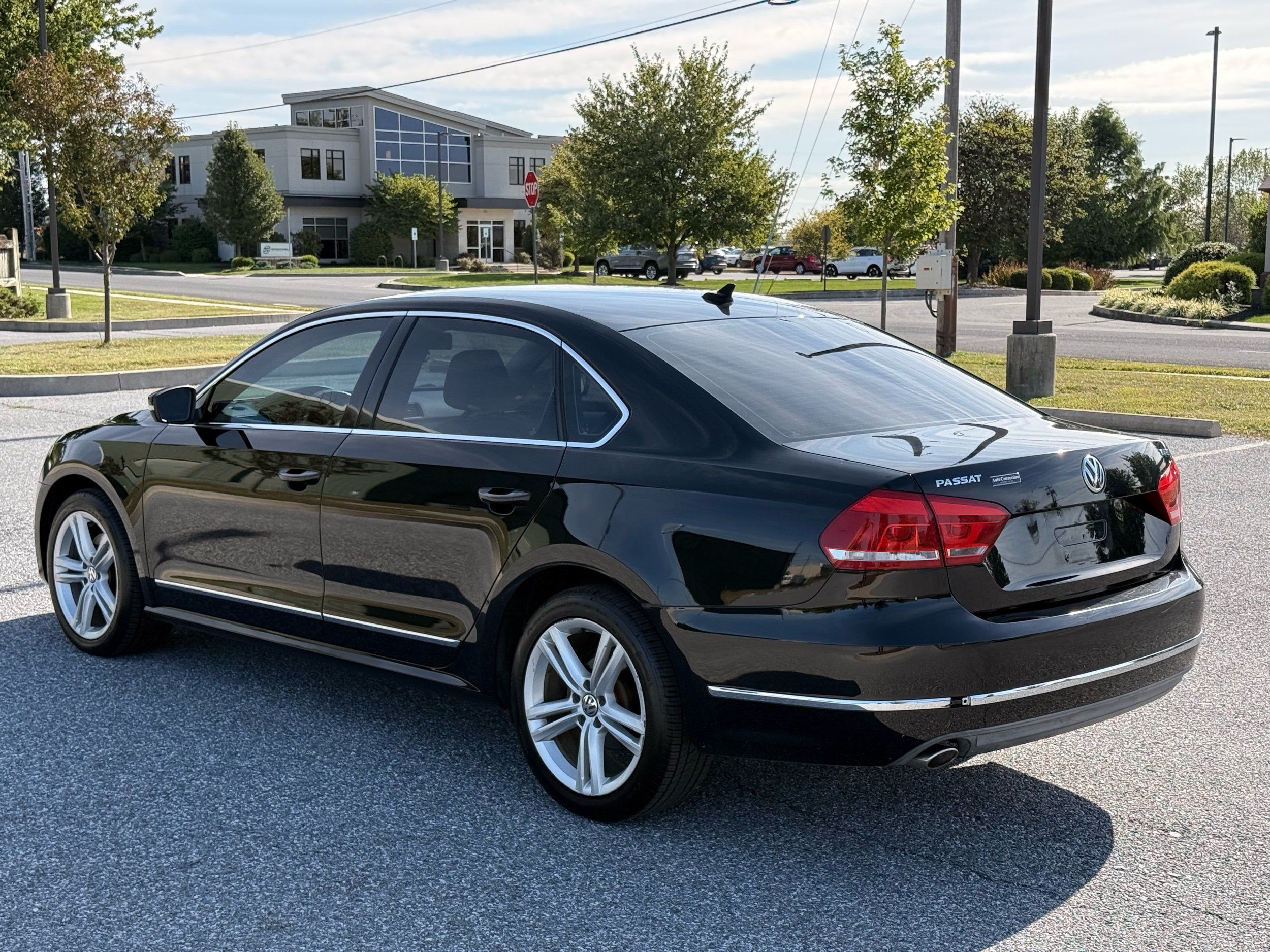 2013 Volkswagen Passat TDI SE photo 3