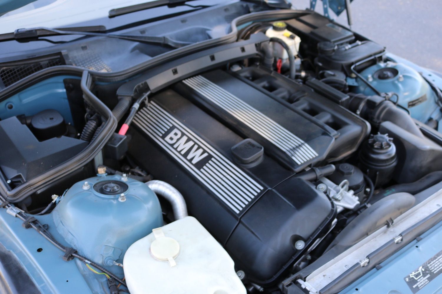 2002 BMW Z3 2.5i | Victory Motors of Colorado