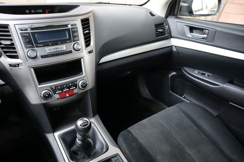 2013 Subaru Outback 2.5i | Victory Motors of Colorado