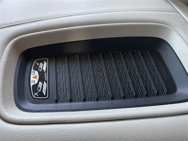 2020 Cadillac Escalade Luxury - Photo 21