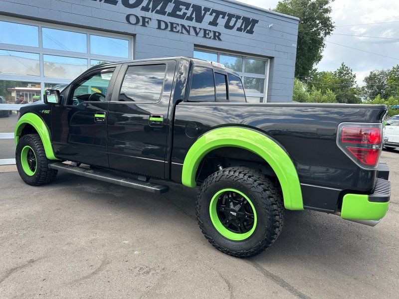 View vehicle photo 7