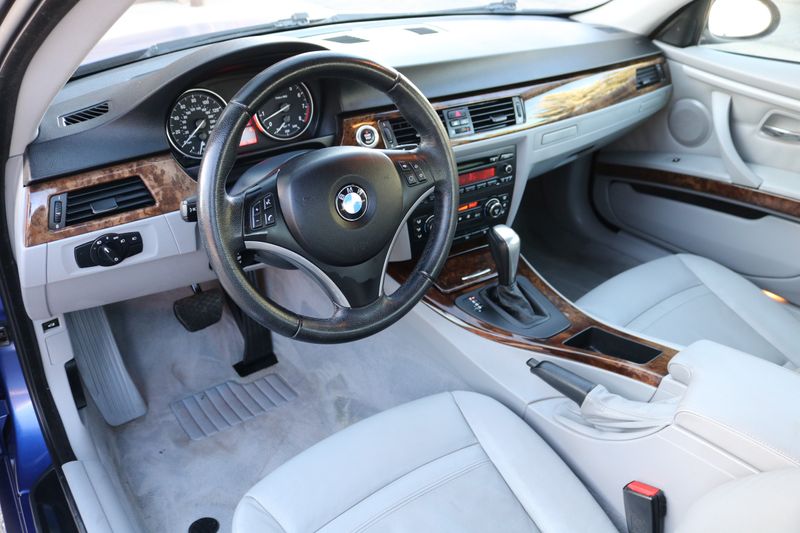 Saddle BrownBlack Interior 2007 BMW 3 Series 328i Coupe Photo 77505338   GTCarLotcom