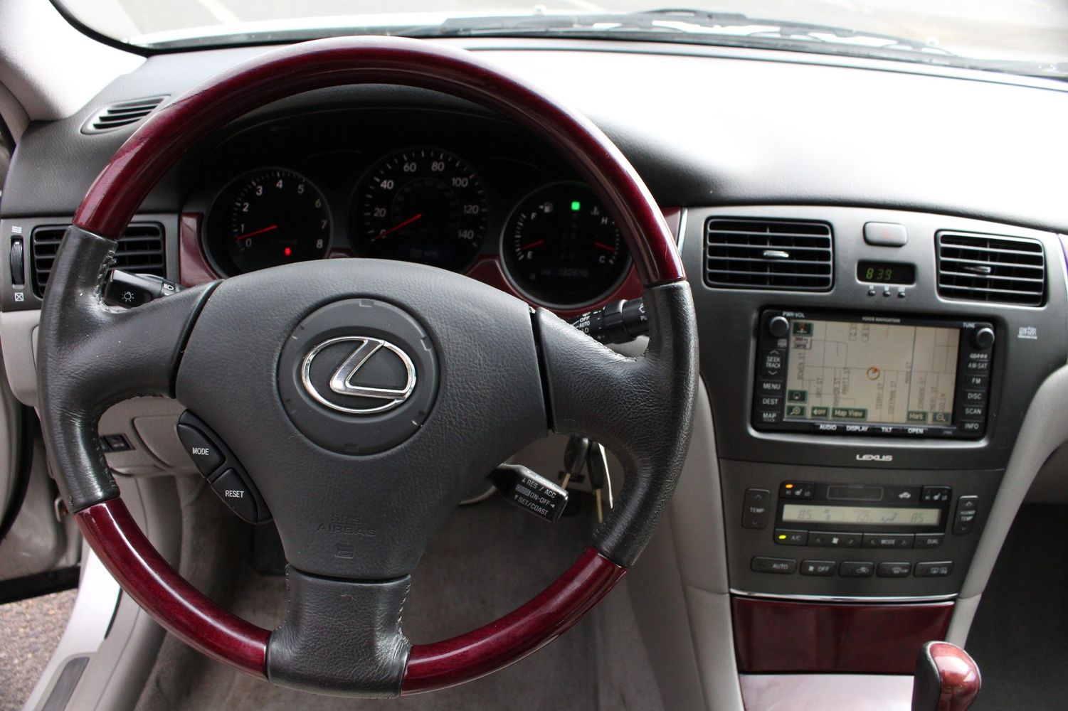 2004 Lexus ES 330 | Victory Motors of Colorado