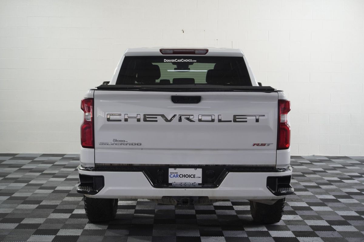 2022 Chevrolet Silverado 1500 4WD Crew Cab Short Bed RST