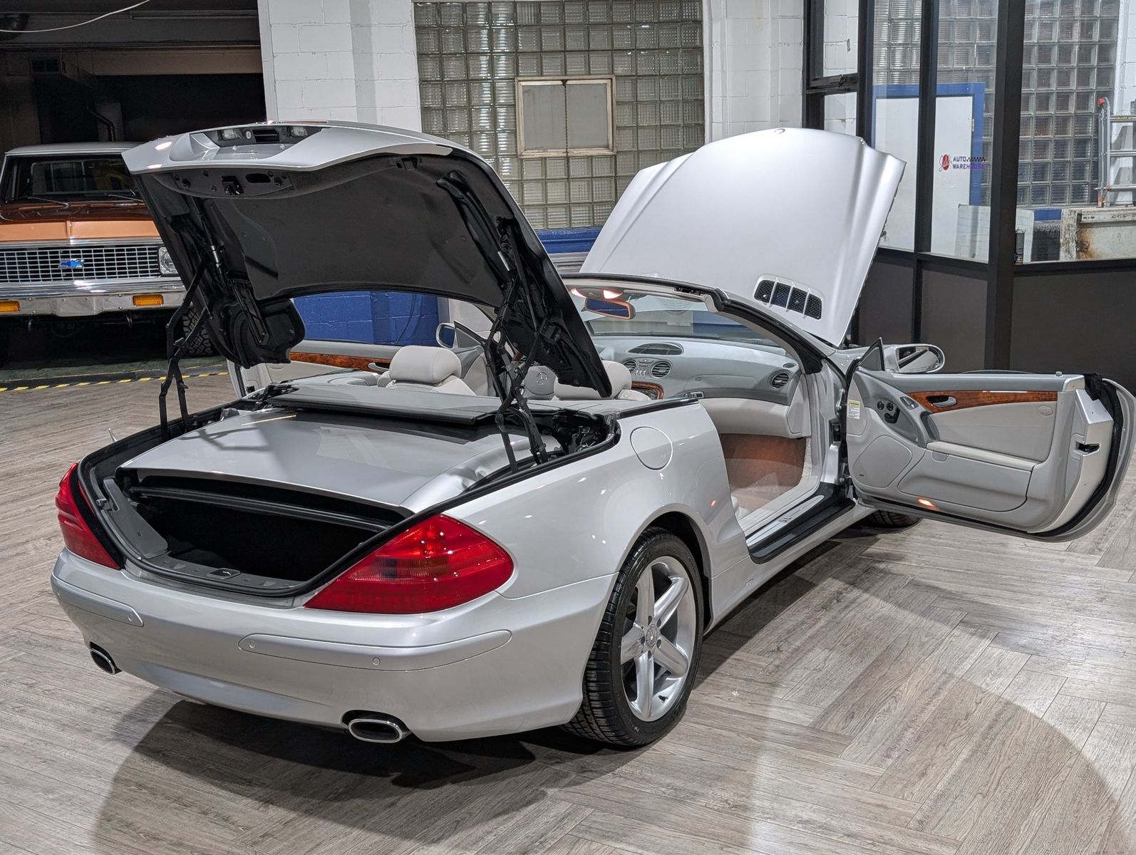 2004 Mercedes-Benz SL 500 49
