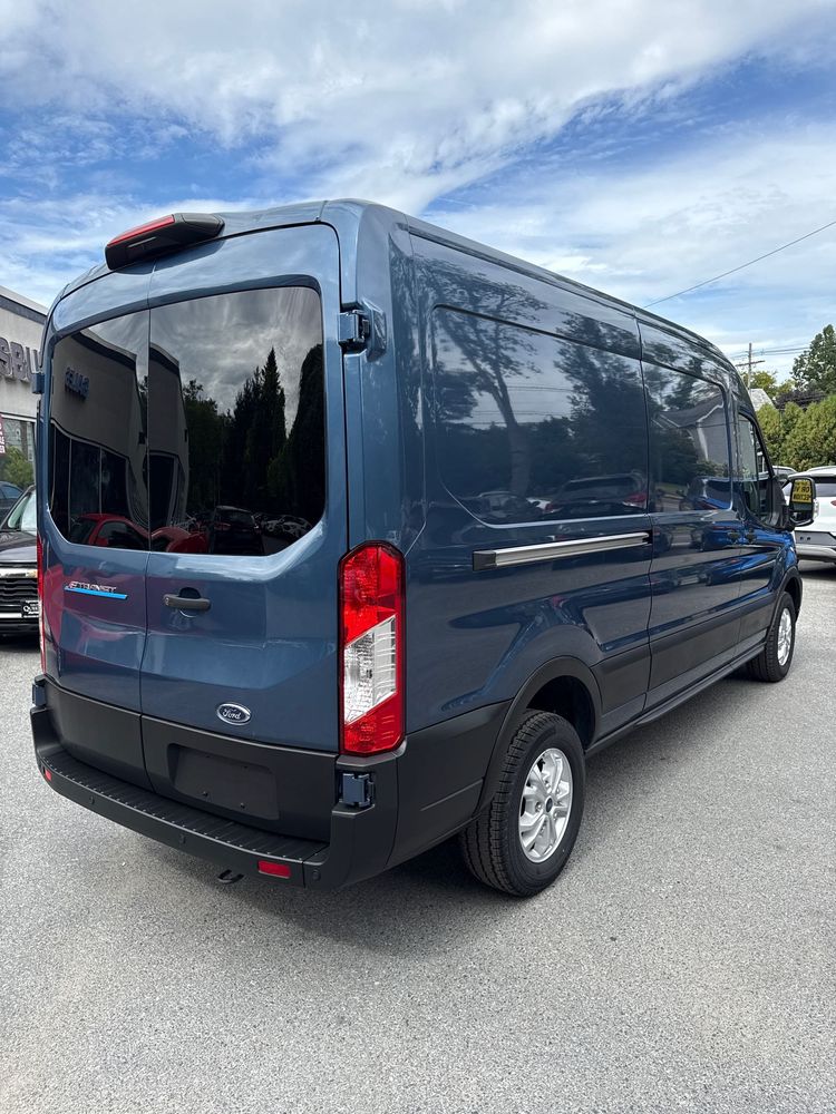 2023 Ford Transit photo 10