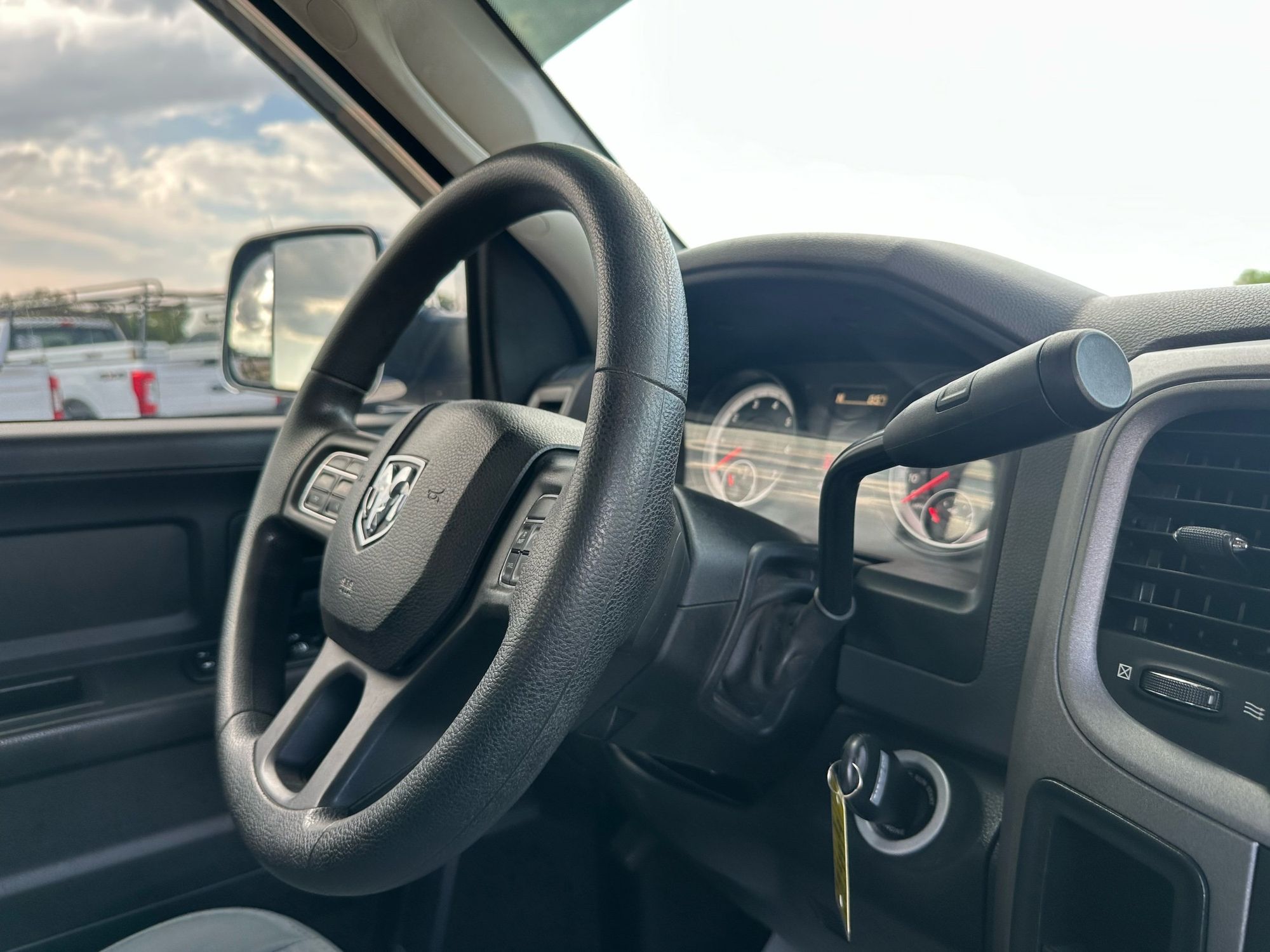 2015 Ram 2500 Tradesman photo 18