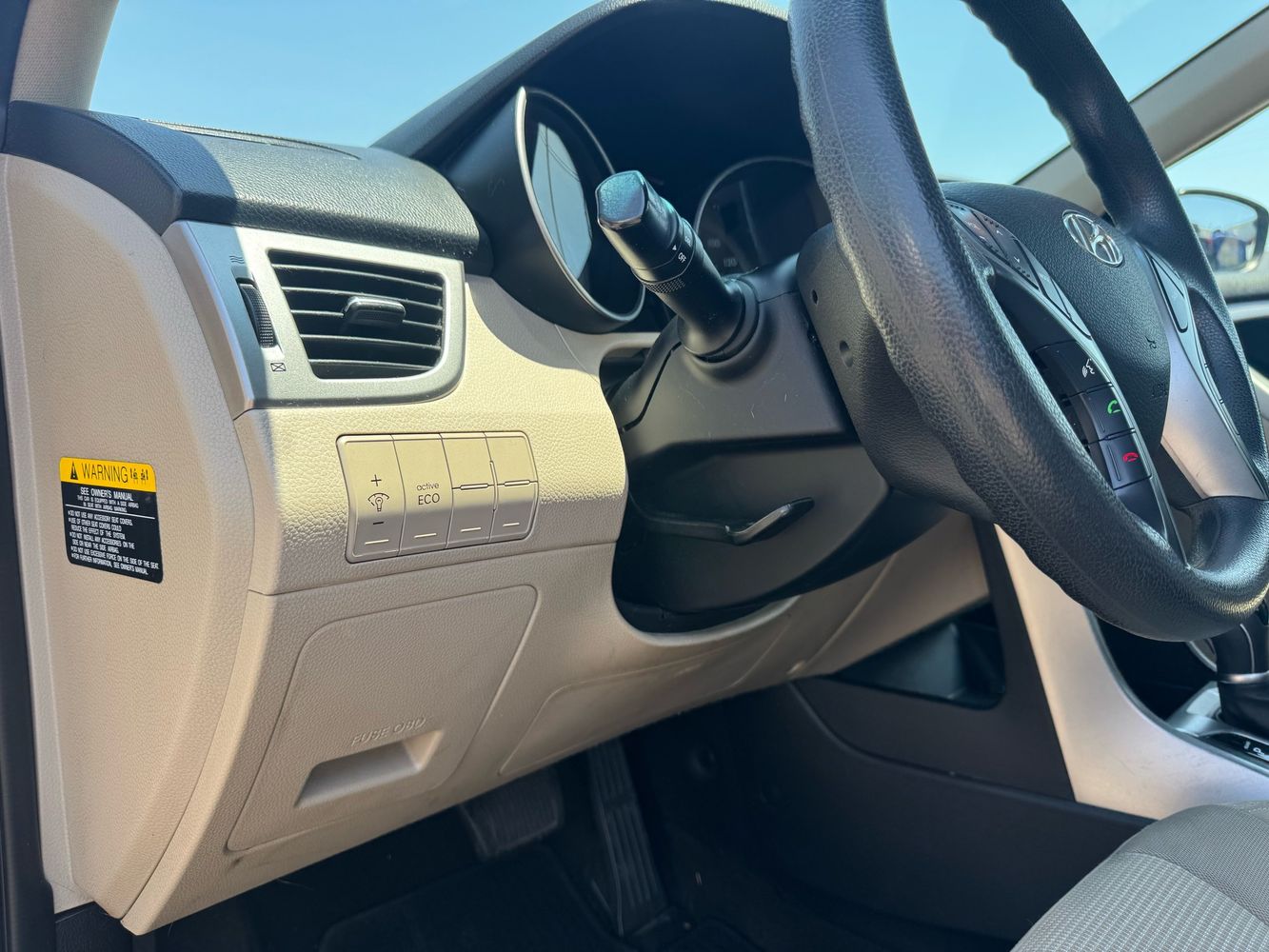 2016 Hyundai Elantra GT Base photo 22