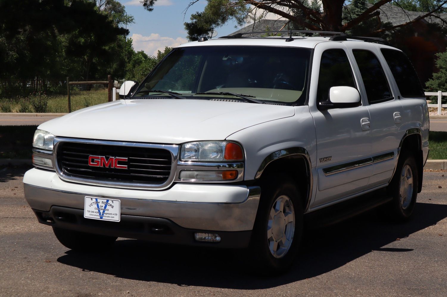 2004 GMC Yukon SLT | Victory Motors of Colorado