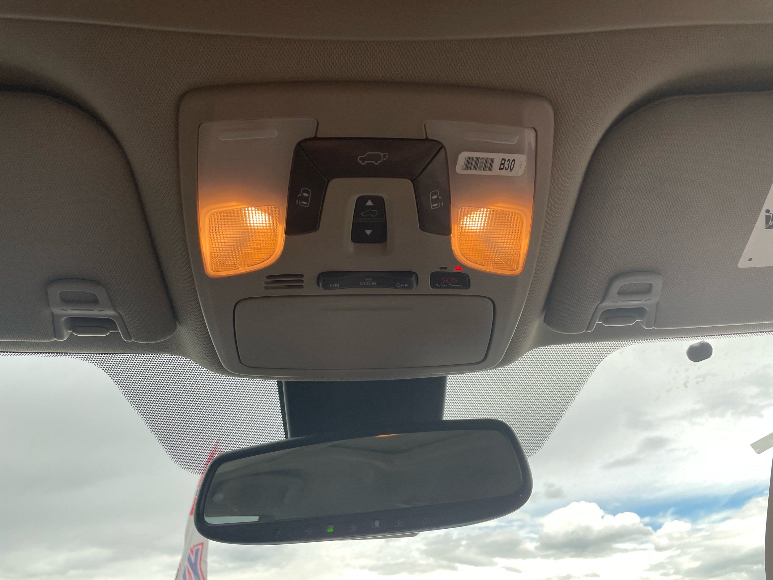 2019 Toyota Sienna XLE Premium photo 24