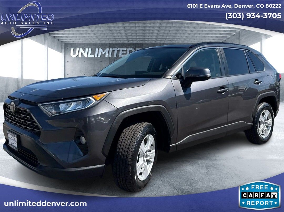 2020 Toyota RAV4 XLE photo 8