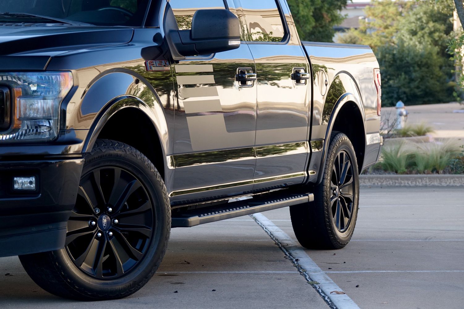 2019 Ford F-150 XLT photo 22