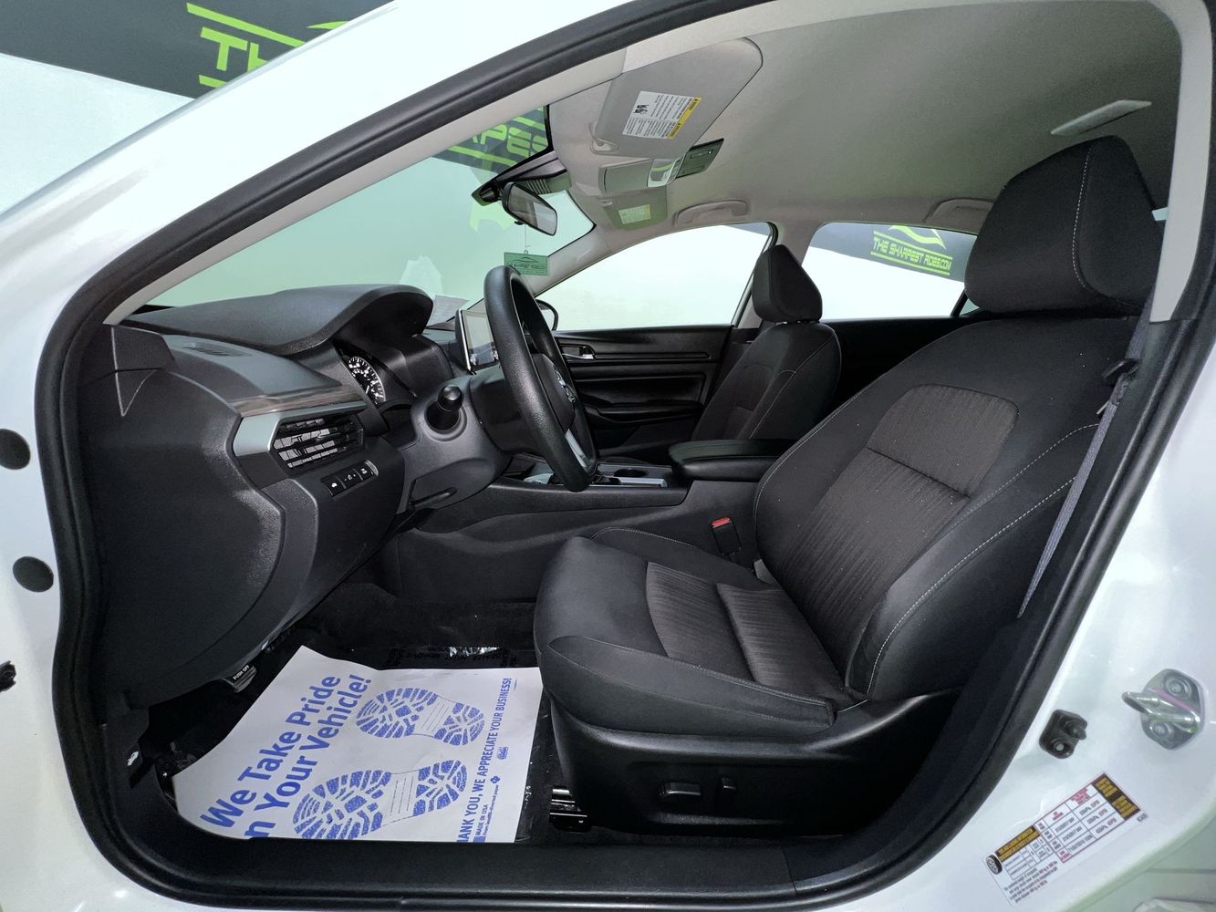 2025 Nissan Altima SV - Photo 16