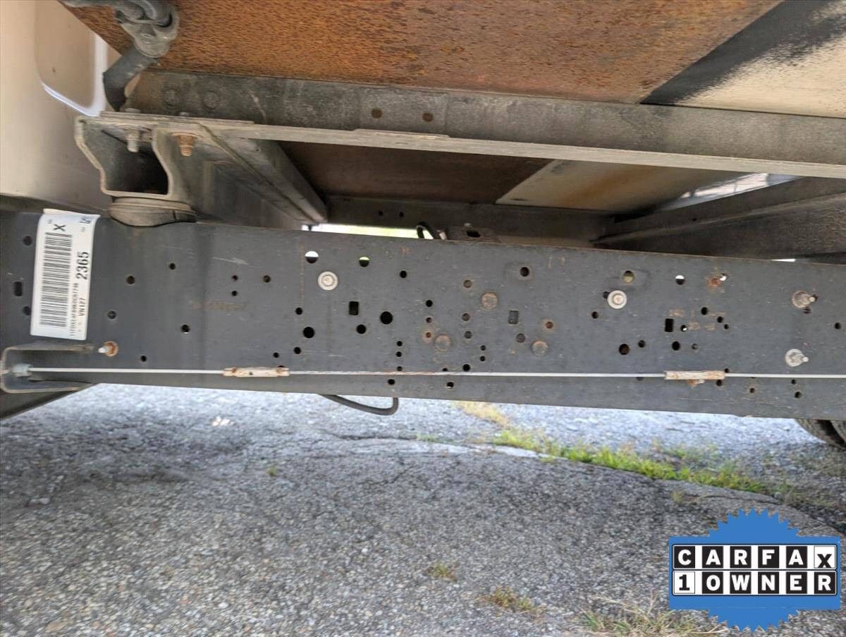 2019 Ford E-Series Chassis 32