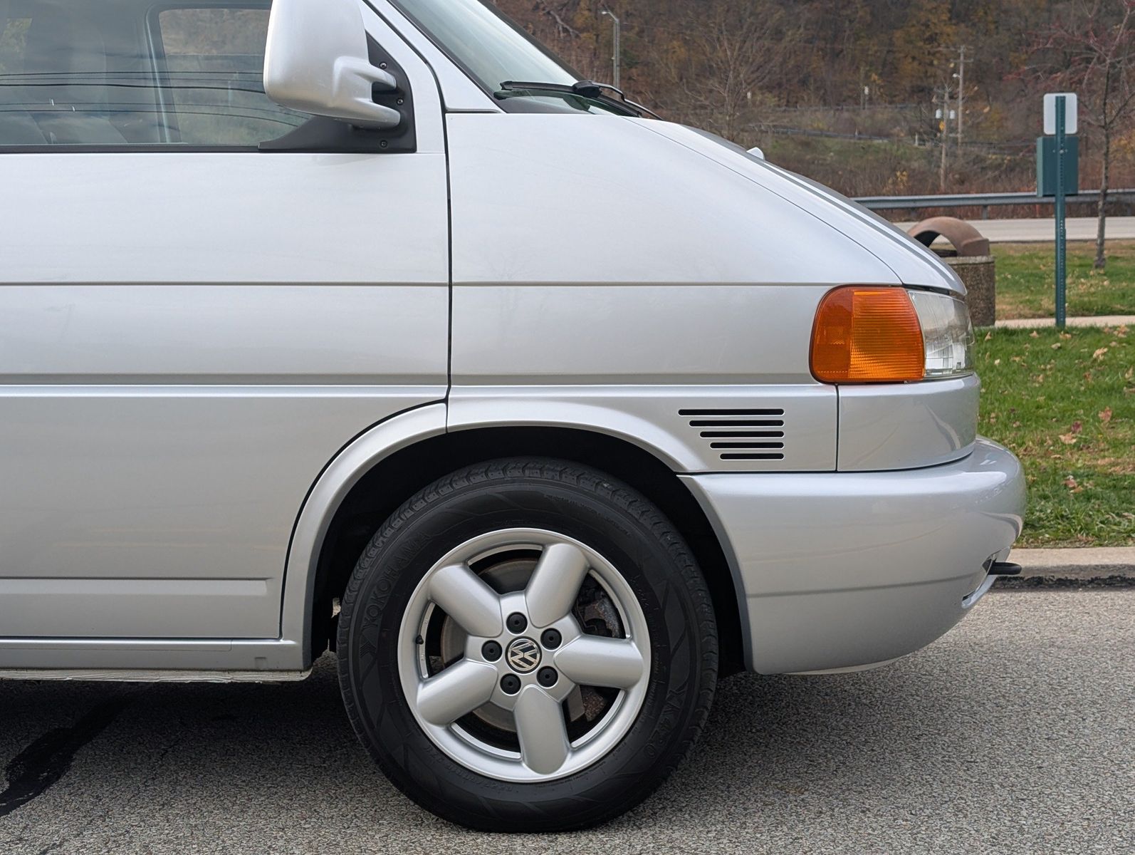 2003 Volkswagen EuroVan 19