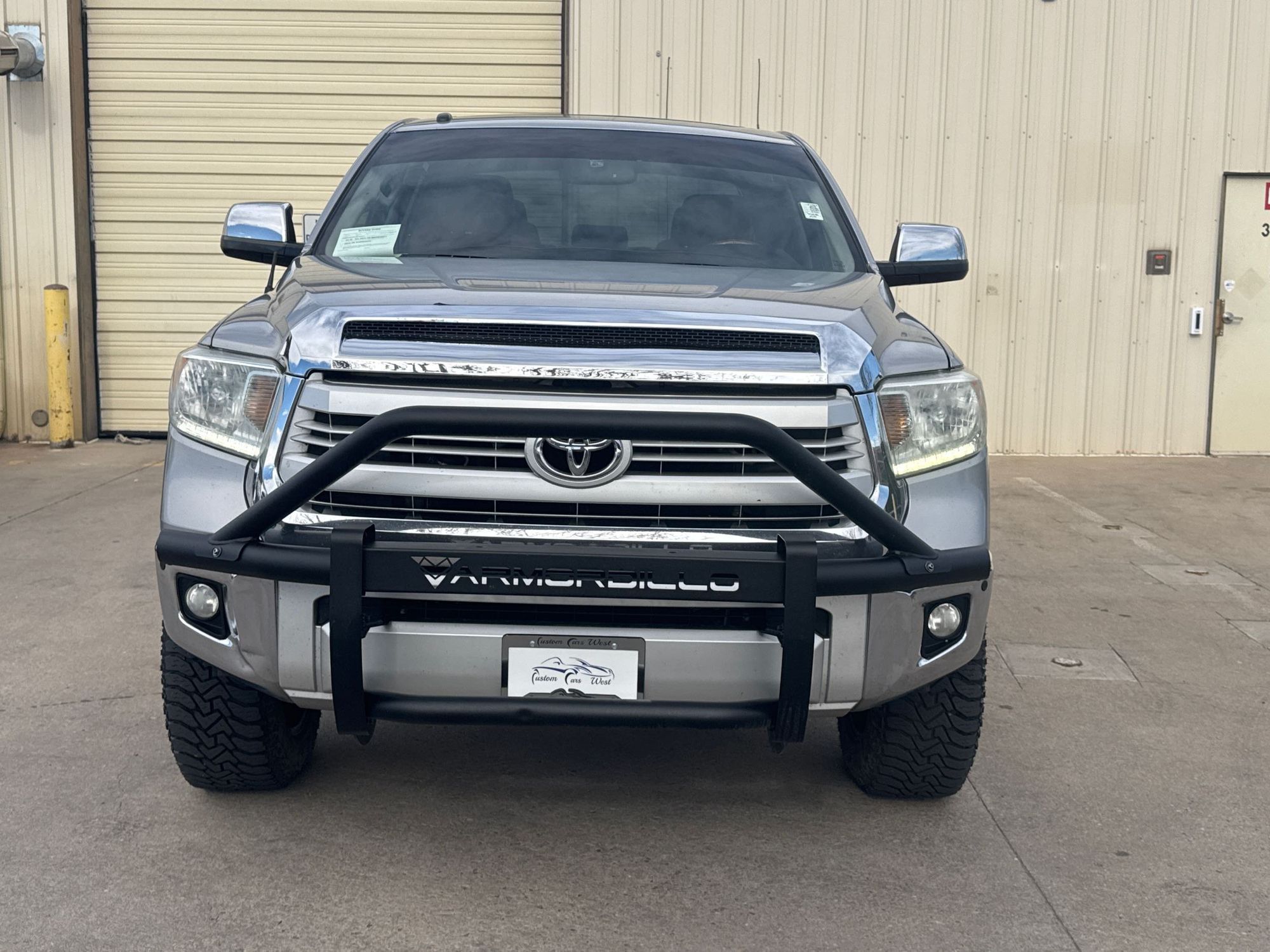 2015 Toyota Tundra Platinum Grade photo 2