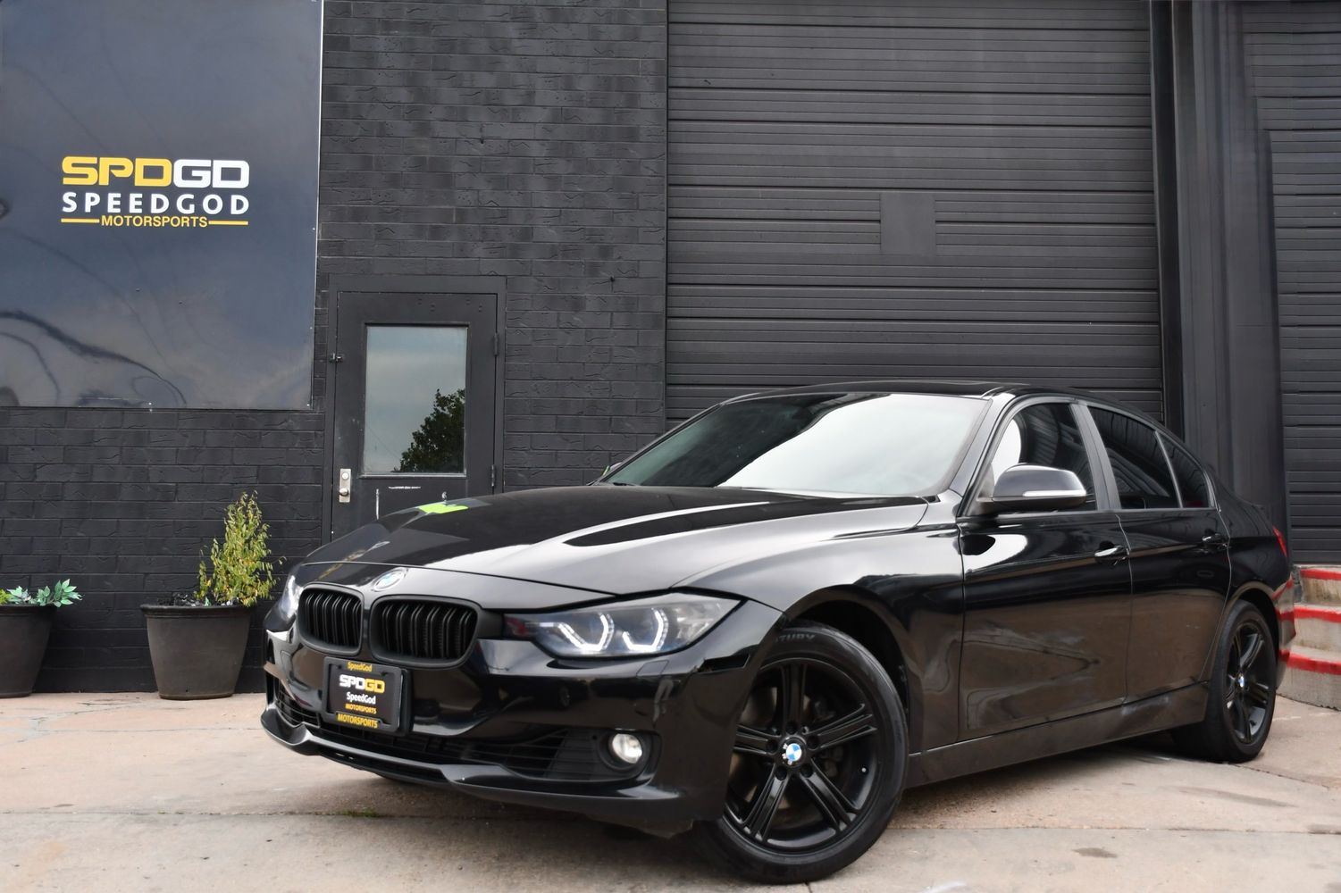 2013 BMW 3 Series 328i xDrive Sedan's photo