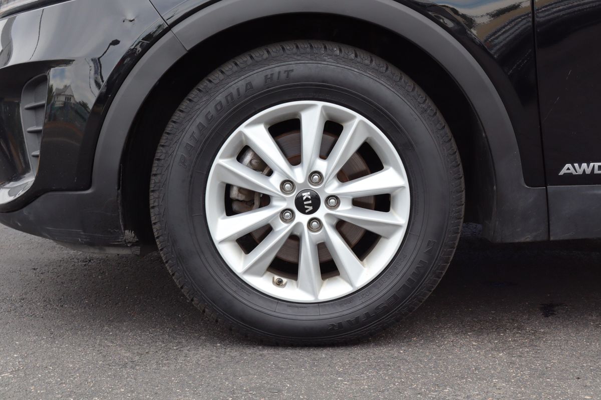 2019 Kia Sorento LX V6