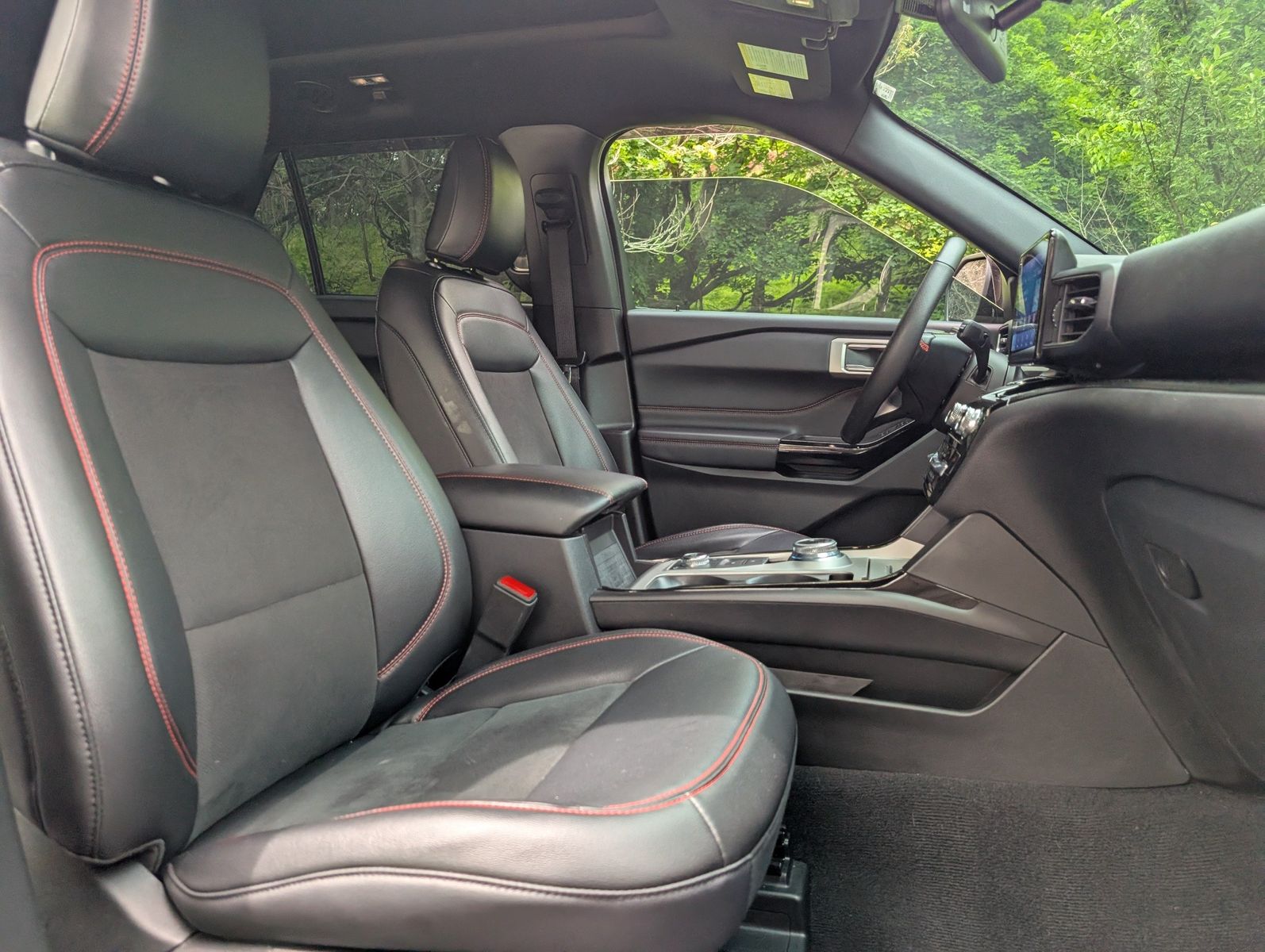 2024 Ford Explorer 34