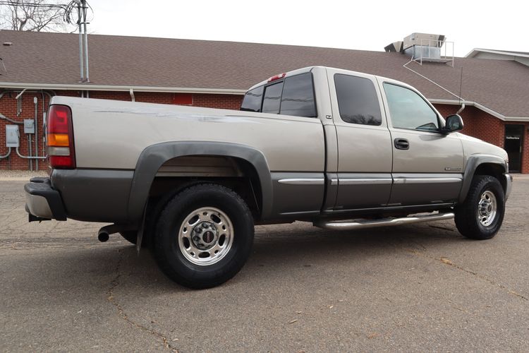 2000 GMC Sierra 2500 SL | Victory Motors of Colorado