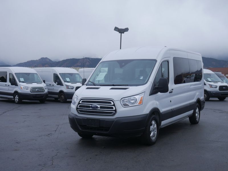 2019 ford passenger vans