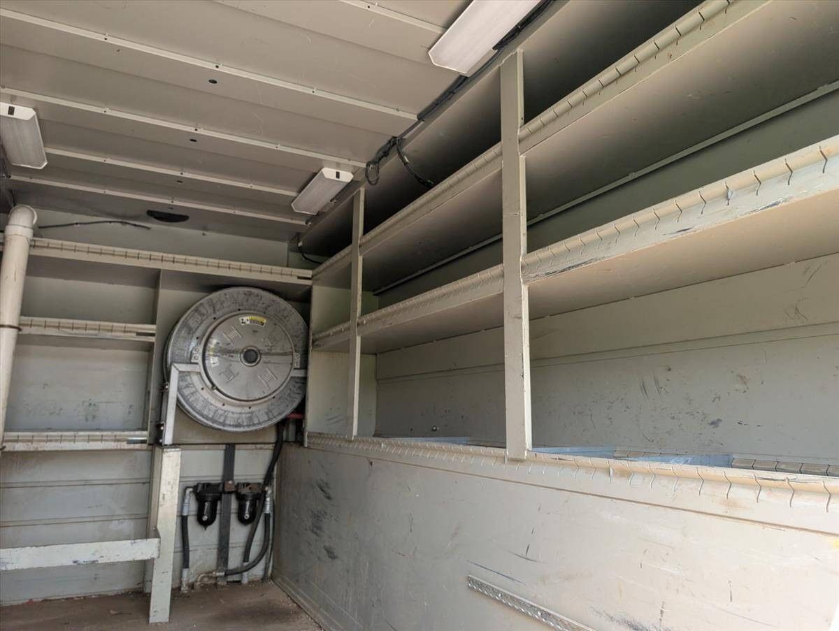 2011 Ford F-550 Super Duty 58