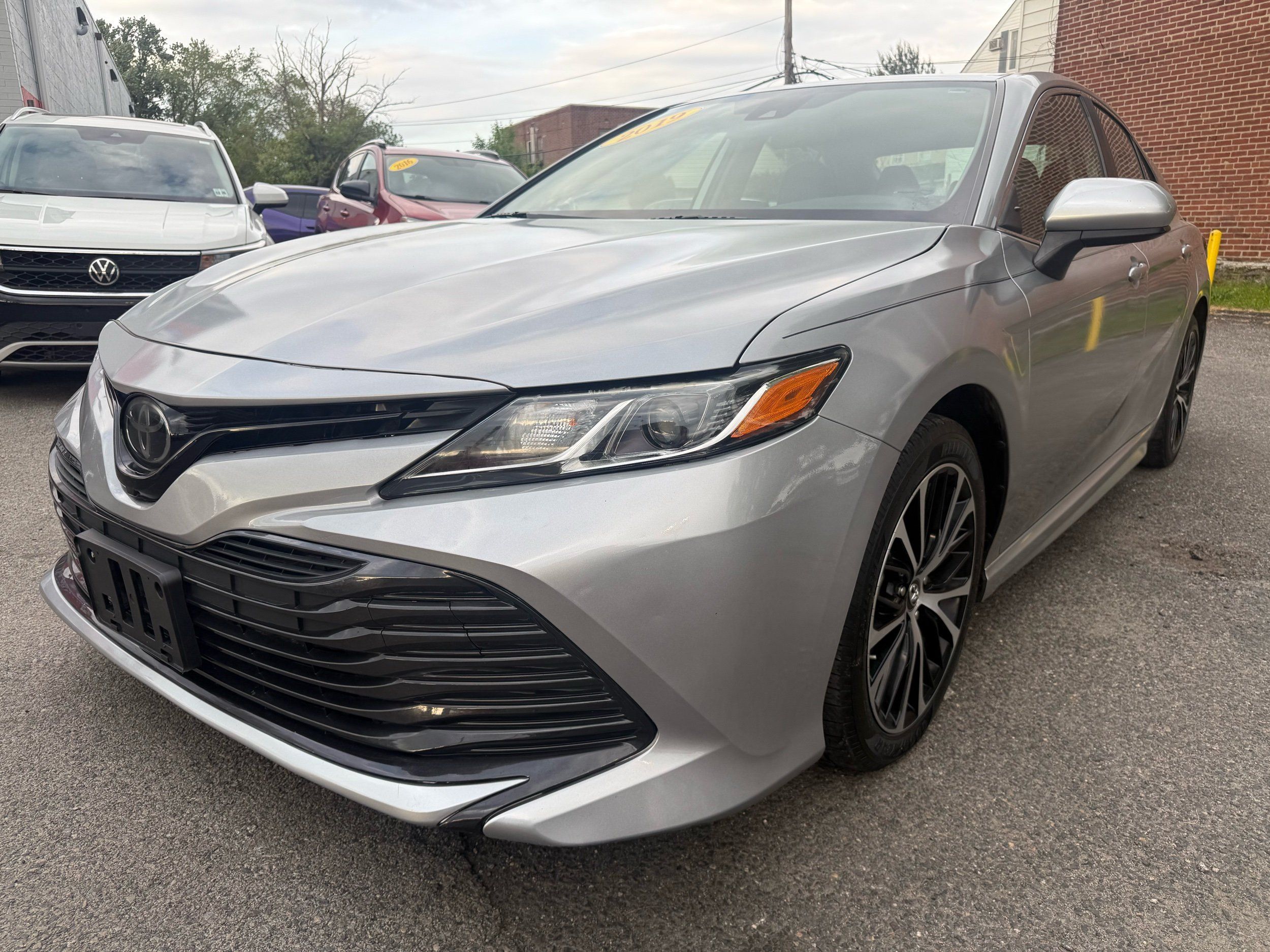 2019 Toyota Camry 2.5 Auto SE's photo