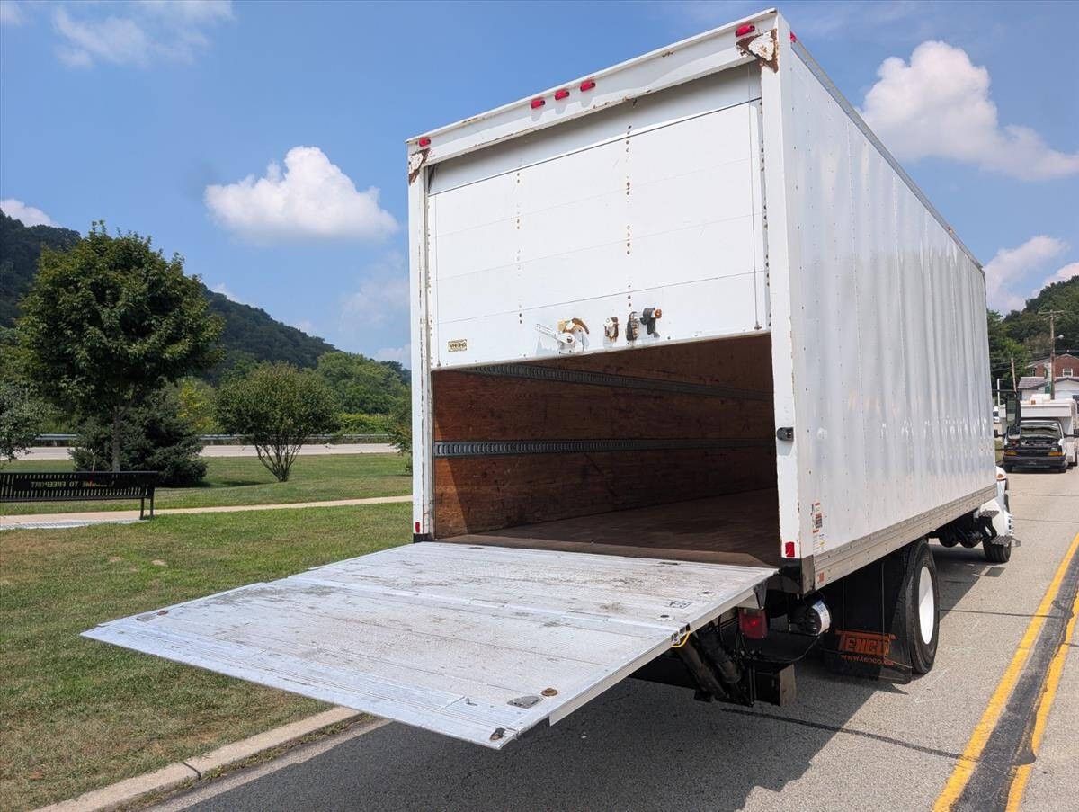 2018 International DuraStar 4300 74