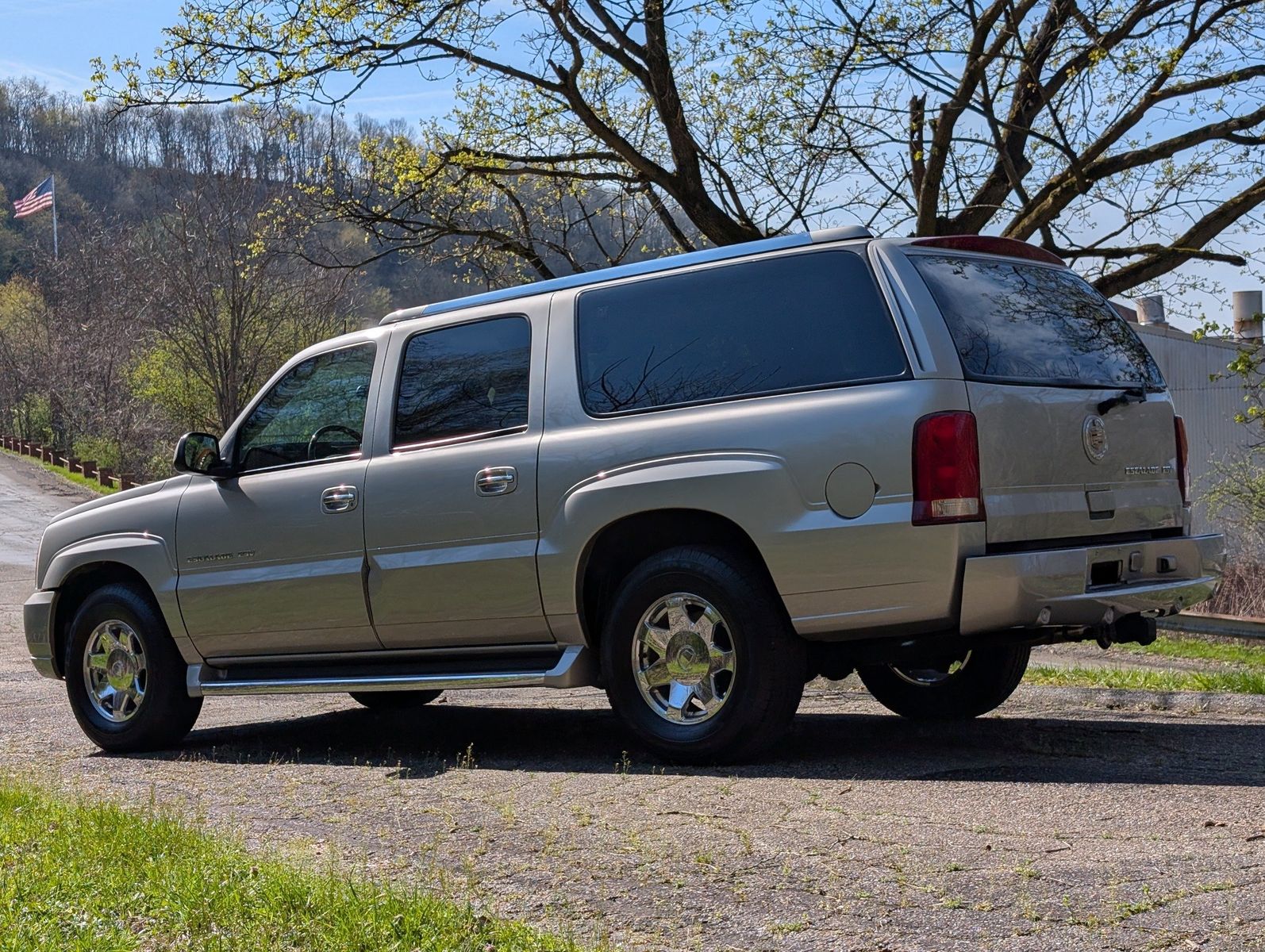 2004 Cadillac Escalade ESV 29