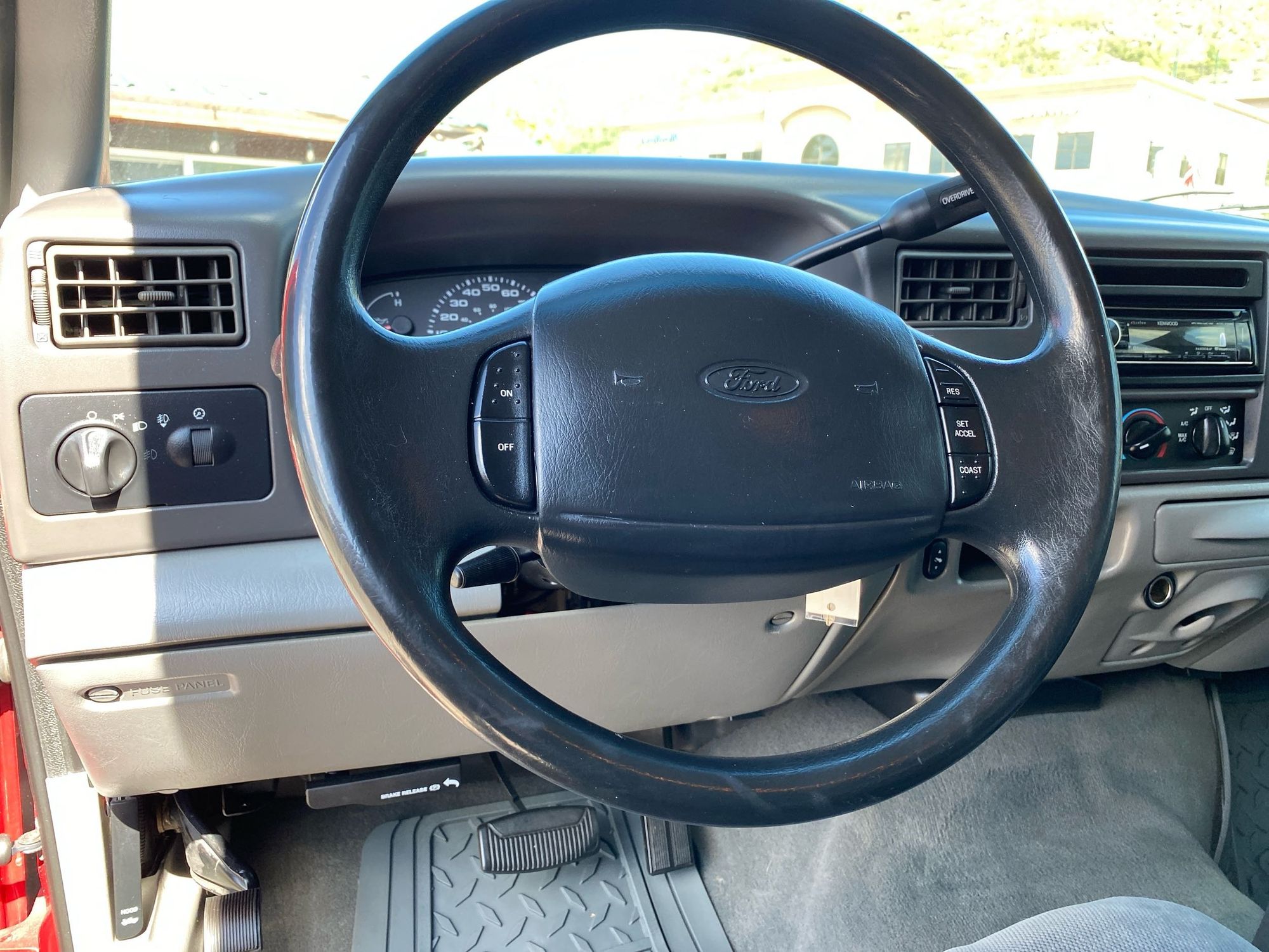 2002 Ford F-250 XLT photo 23