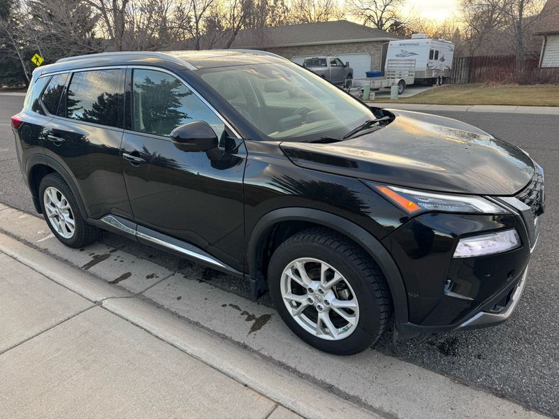 2023 Nissan Rogue SL's photo